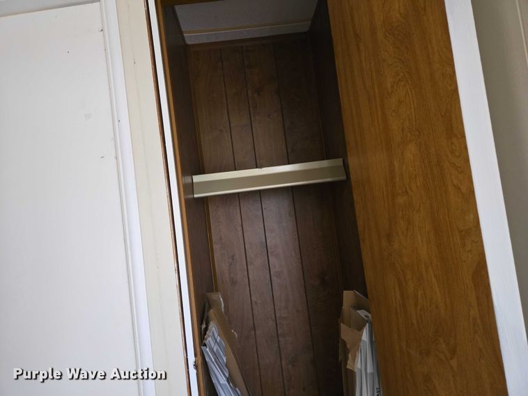 image for item EW0097 1983 Nashua Homes mobile home