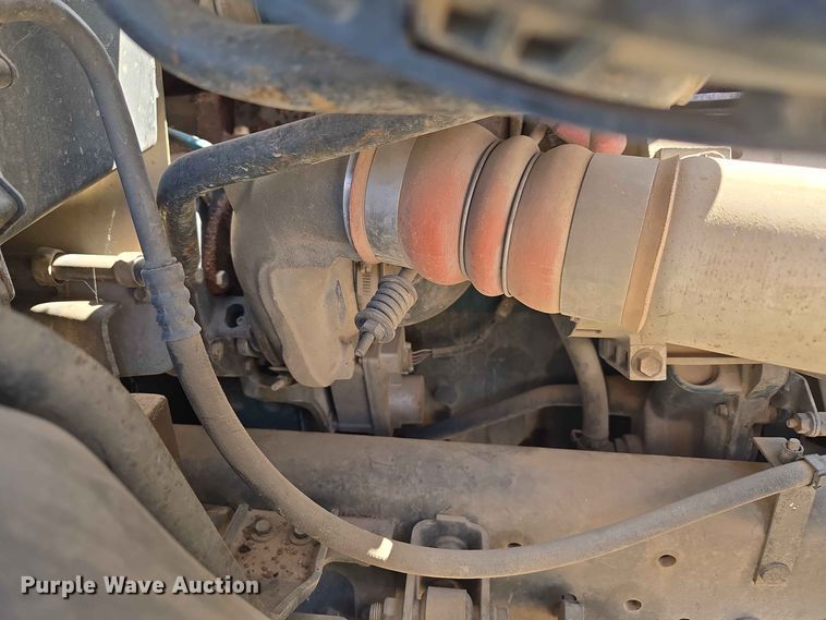 image for item EW0334 2007 International 4300 flatbed truck