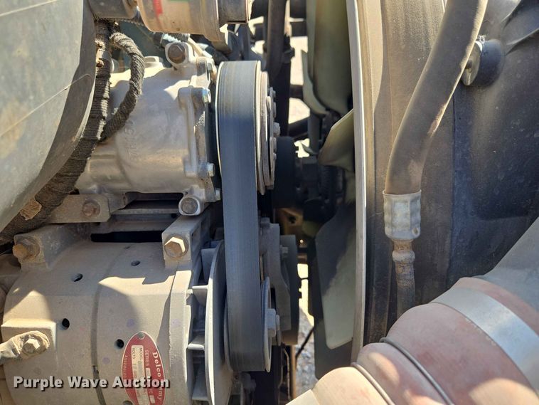 image for item EW0334 2007 International 4300 flatbed truck