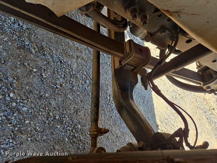 image for item EW0334 2007 International 4300 flatbed truck