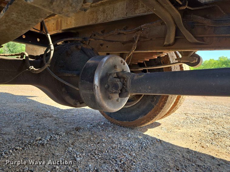 image for item EW0334 2007 International 4300 flatbed truck