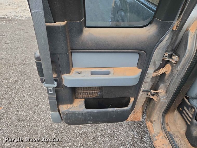 image for item EW0339 2014 Ford F150 Ext. Cab pickup truck