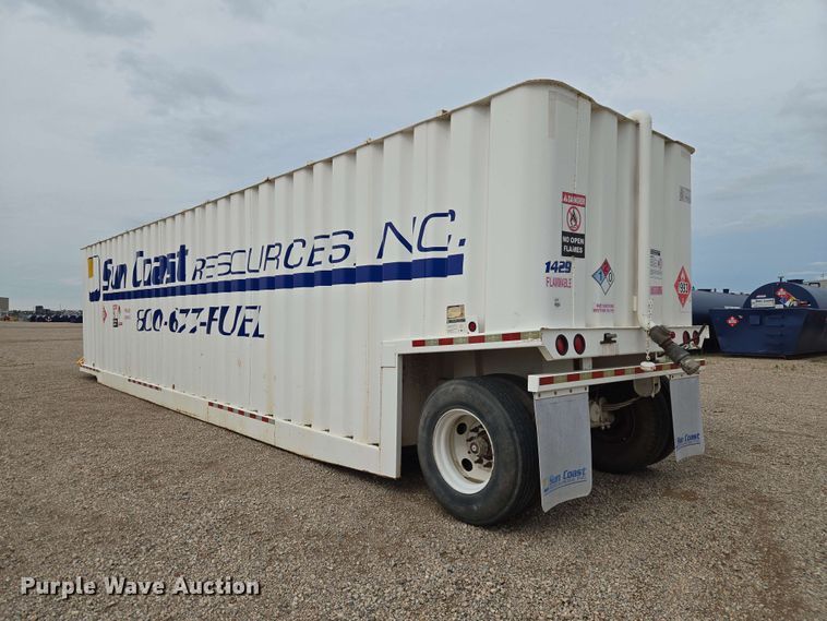 image for item EW0340 2011 Dragon Frac Tank Trailer tank trailer