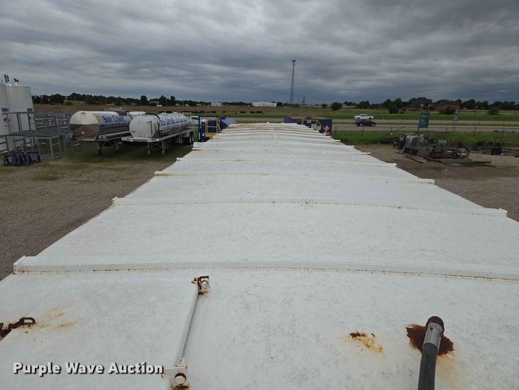 image for item EW0340 2011 Dragon Frac Tank Trailer tank trailer