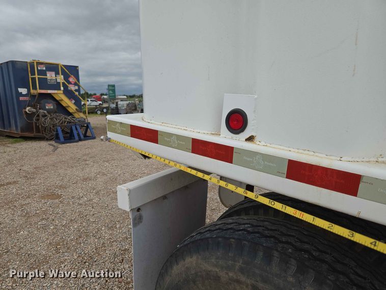 image for item EW0340 2011 Dragon Frac Tank Trailer tank trailer