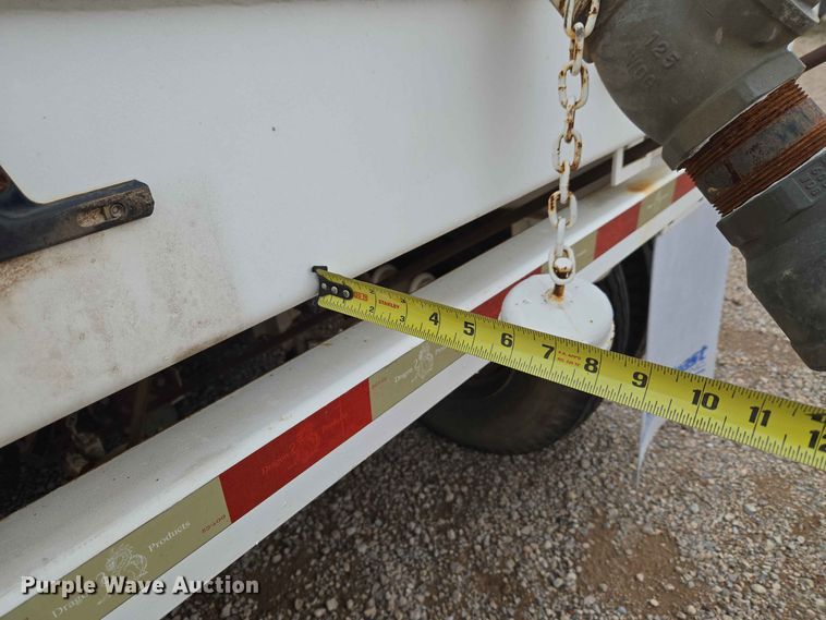 image for item EW0340 2011 Dragon Frac Tank Trailer tank trailer
