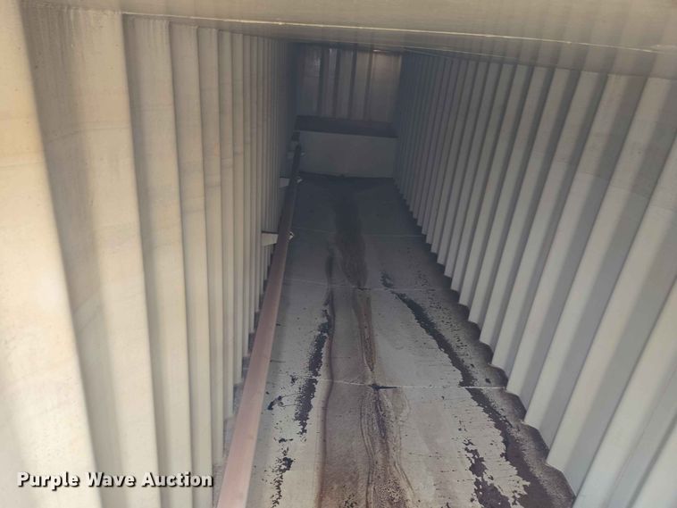 image for item EW0340 2011 Dragon Frac Tank Trailer tank trailer