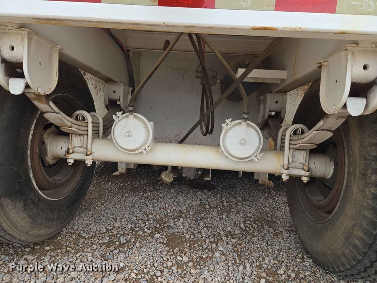 image for item EW0340 2011 Dragon Frac Tank Trailer tank trailer
