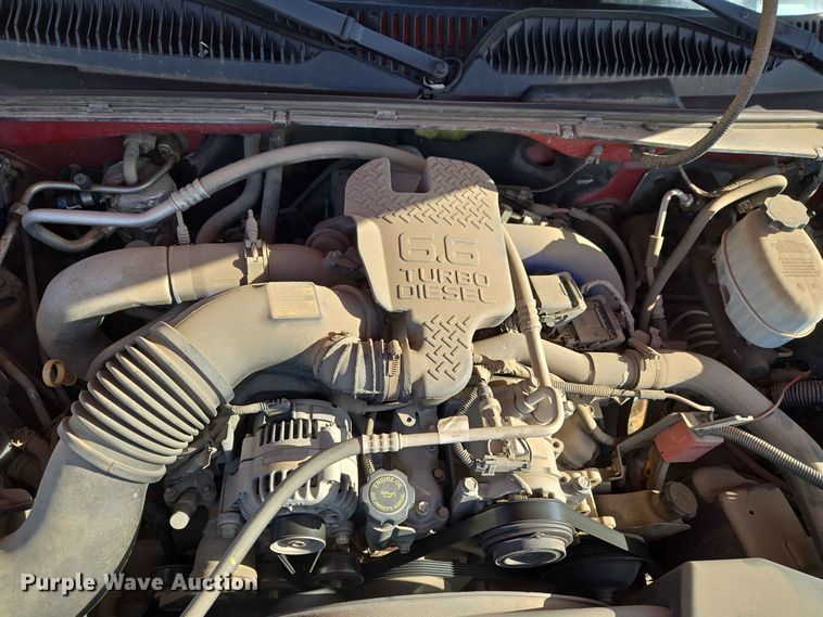 image for item EW0383 2003 GMC Sierra 3500 bucket truck
