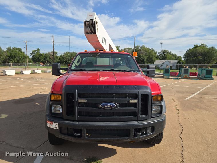 image for item EW0384 2008 Ford F450 Super Duty bucket truck