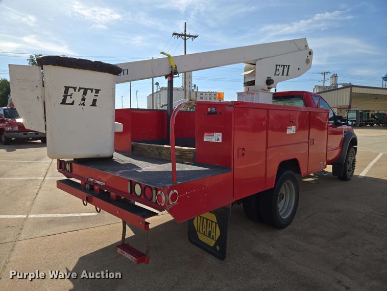 image for item EW0384 2008 Ford F450 Super Duty bucket truck
