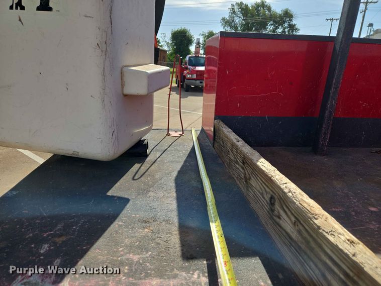 image for item EW0384 2008 Ford F450 Super Duty bucket truck