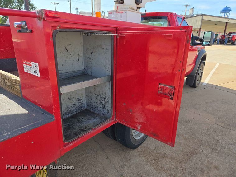 image for item EW0384 2008 Ford F450 Super Duty bucket truck