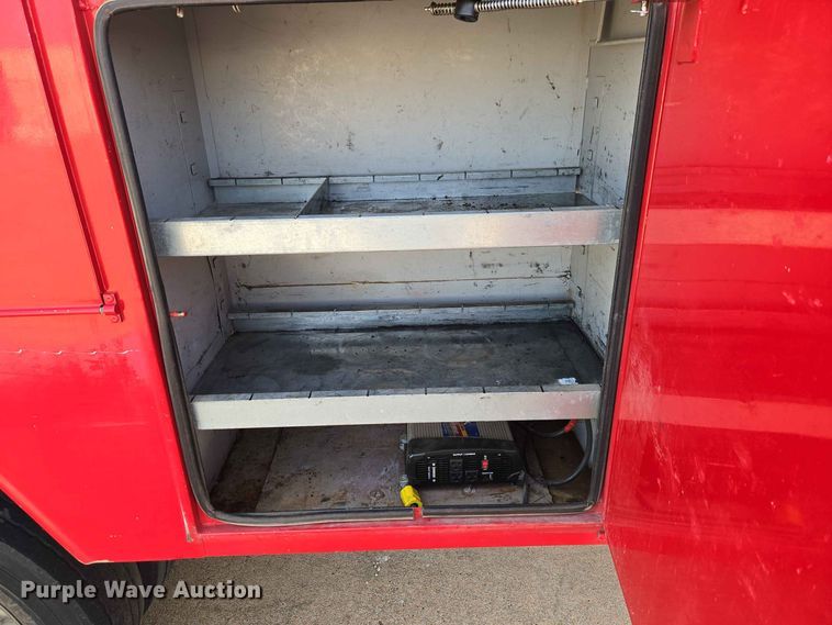 image for item EW0384 2008 Ford F450 Super Duty bucket truck