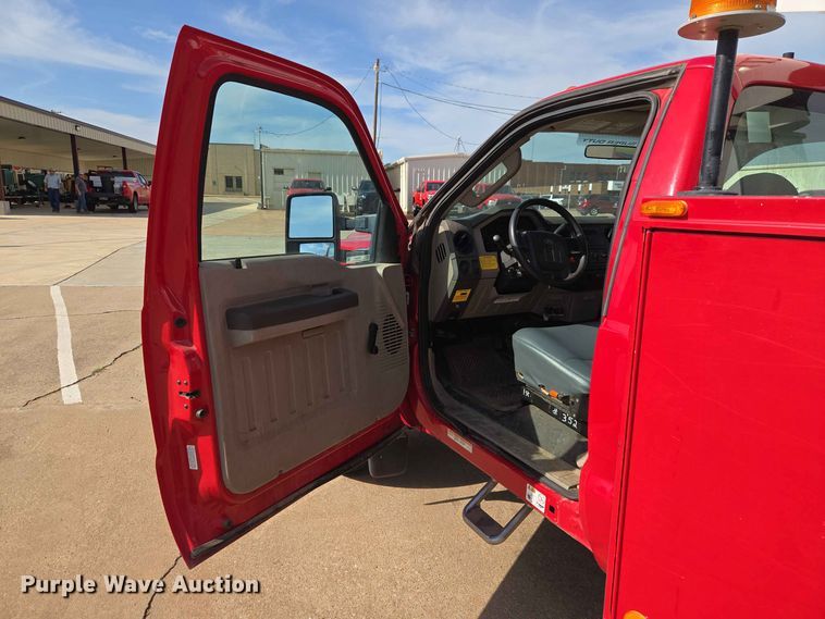 image for item EW0384 2008 Ford F450 Super Duty bucket truck