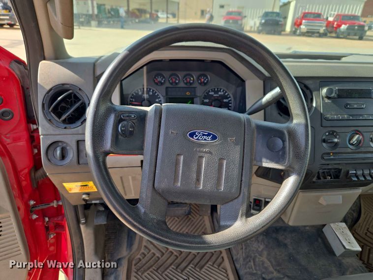 image for item EW0384 2008 Ford F450 Super Duty bucket truck