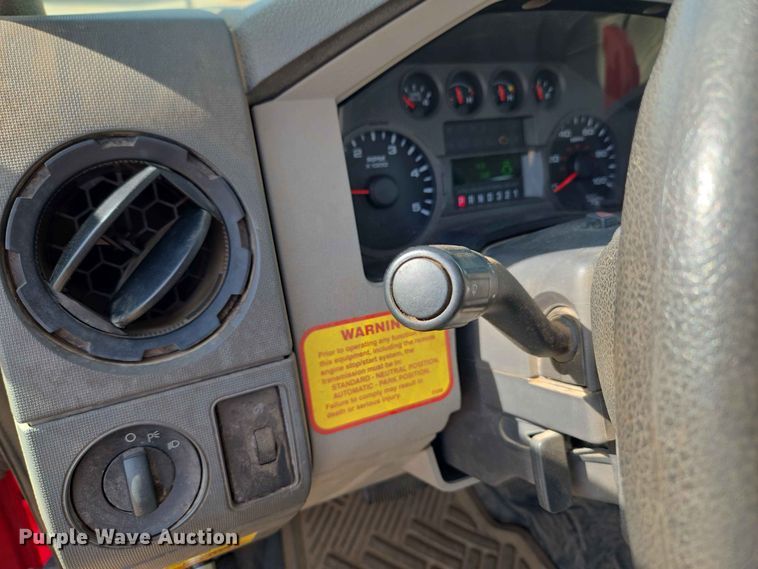 image for item EW0384 2008 Ford F450 Super Duty bucket truck