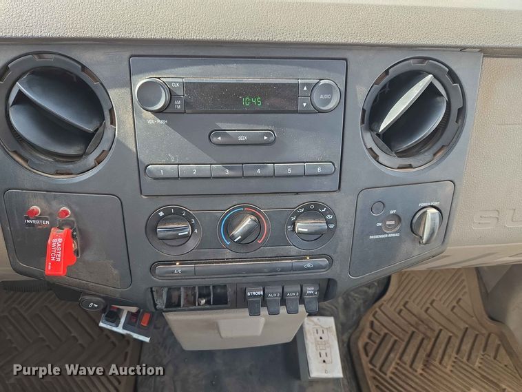 image for item EW0384 2008 Ford F450 Super Duty bucket truck