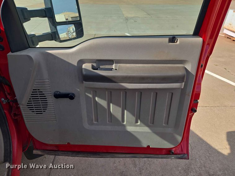 image for item EW0384 2008 Ford F450 Super Duty bucket truck
