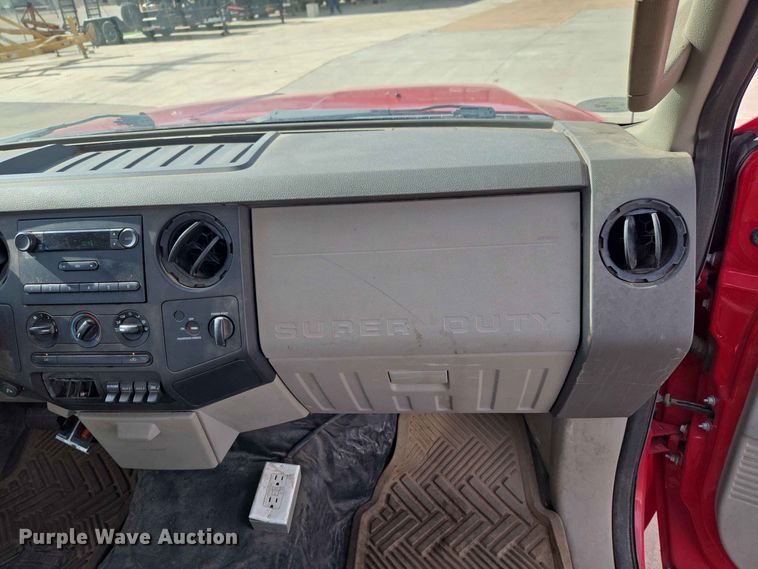 image for item EW0384 2008 Ford F450 Super Duty bucket truck