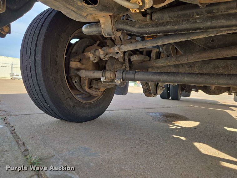 image for item EW0384 2008 Ford F450 Super Duty bucket truck