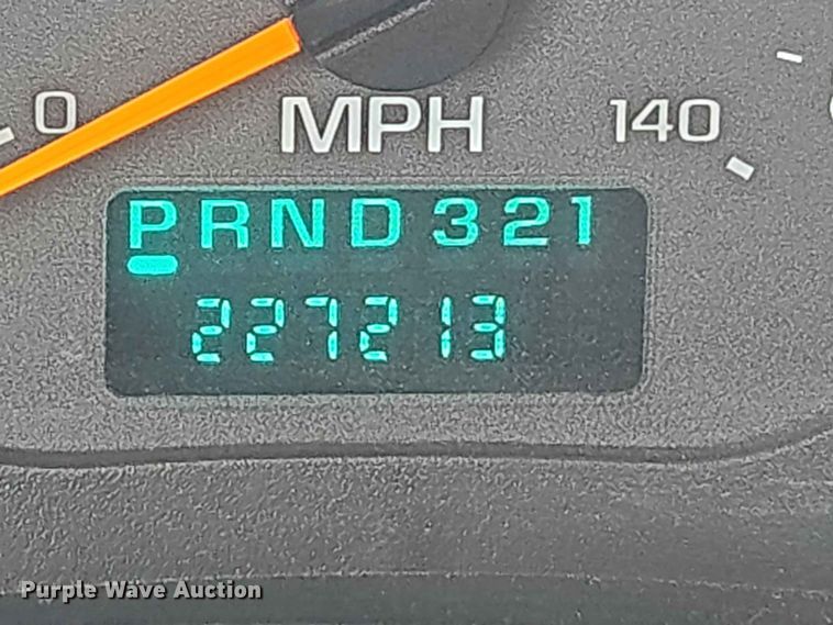 image for item EW0385 2004 Chevrolet C4500 bucket truck