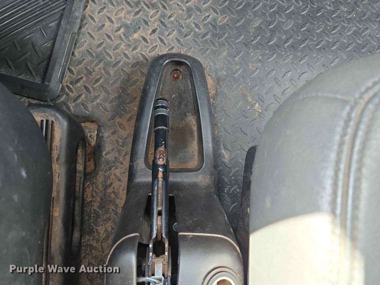 image for item EW0385 2004 Chevrolet C4500 bucket truck