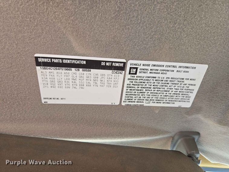 image for item EW0385 2004 Chevrolet C4500 bucket truck