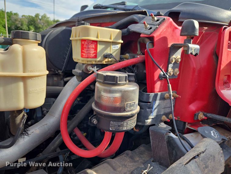image for item EW0385 2004 Chevrolet C4500 bucket truck