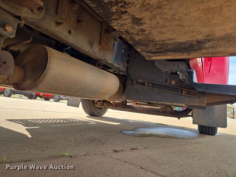 image for item EW0385 2004 Chevrolet C4500 bucket truck