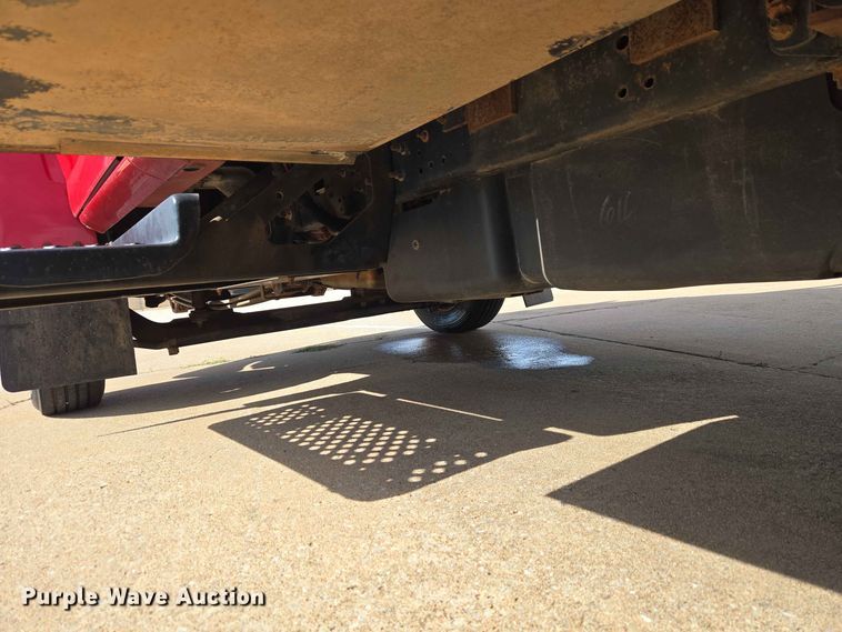 image for item EW0385 2004 Chevrolet C4500 bucket truck