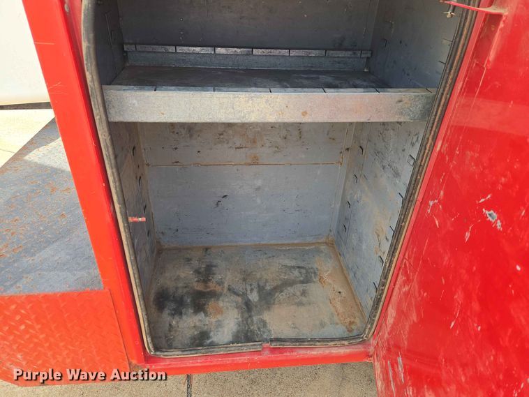 image for item EW0386 2004 Chevrolet C4500 bucket truck