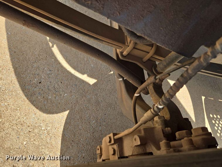image for item EW0386 2004 Chevrolet C4500 bucket truck