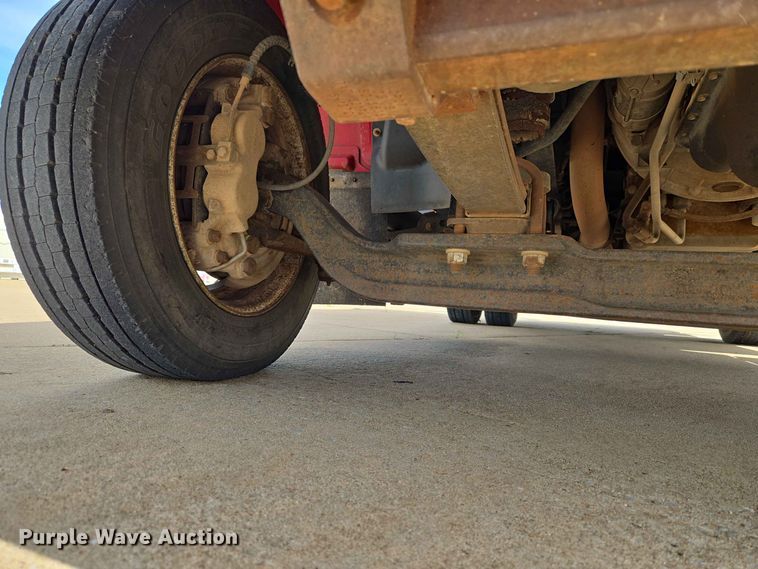 image for item EW0386 2004 Chevrolet C4500 bucket truck