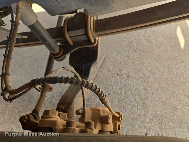 image for item EW0386 2004 Chevrolet C4500 bucket truck