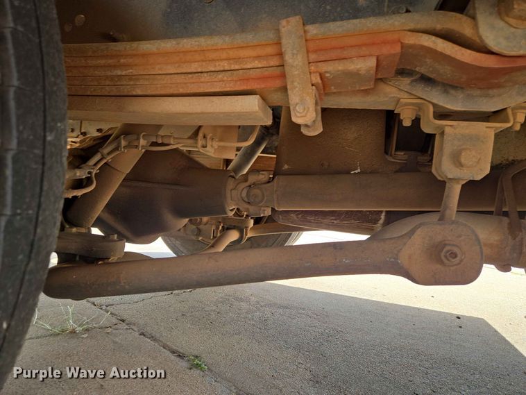image for item EW0386 2004 Chevrolet C4500 bucket truck