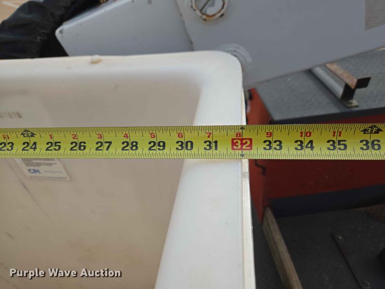 image for item EW0387 2004 Chevrolet C4500 bucket truck