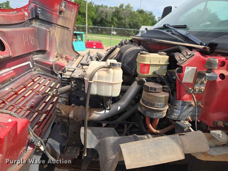 image for item EW0387 2004 Chevrolet C4500 bucket truck