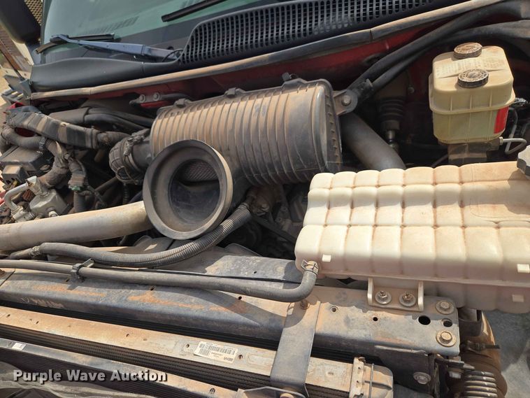 image for item EW0387 2004 Chevrolet C4500 bucket truck
