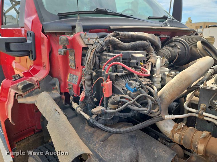 image for item EW0387 2004 Chevrolet C4500 bucket truck