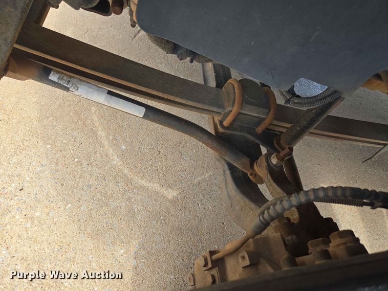 image for item EW0387 2004 Chevrolet C4500 bucket truck