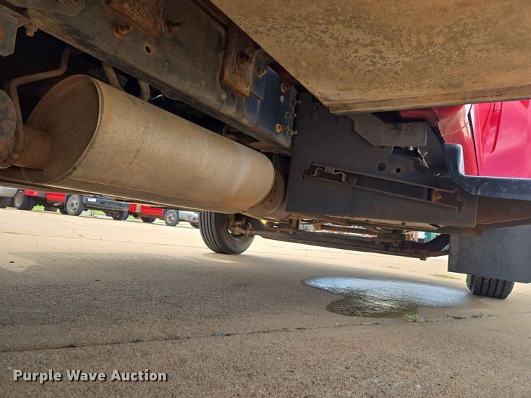 image for item EW0387 2004 Chevrolet C4500 bucket truck