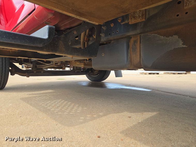 image for item EW0387 2004 Chevrolet C4500 bucket truck