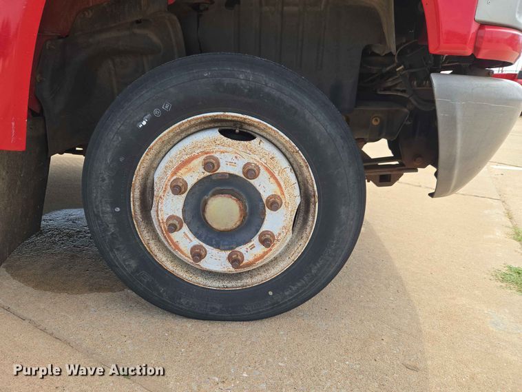 image for item EW0387 2004 Chevrolet C4500 bucket truck
