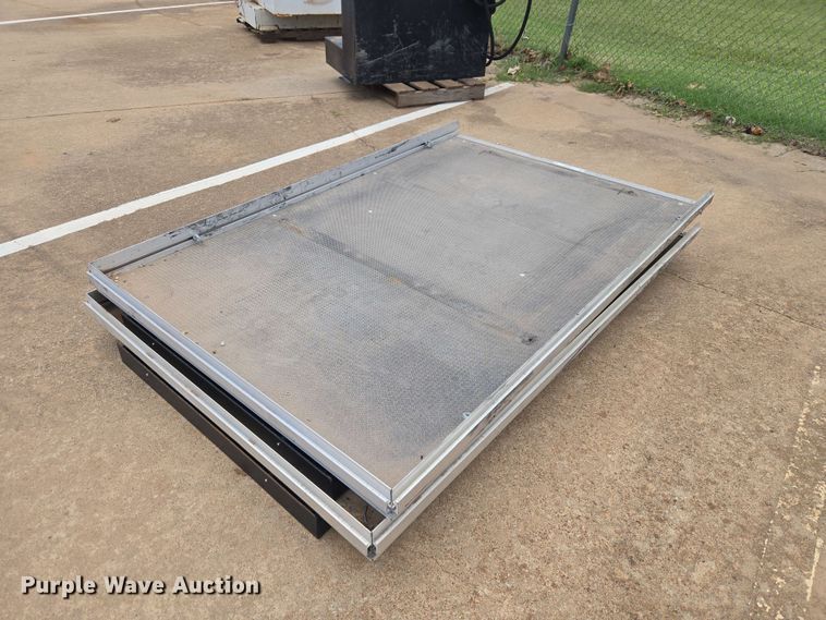 image for item EW0397 (2) C-CargoGlide C-CG1500 bed slides