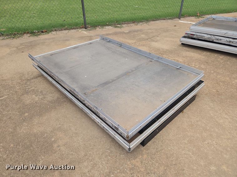 image for item EW0397 (2) C-CargoGlide C-CG1500 bed slides