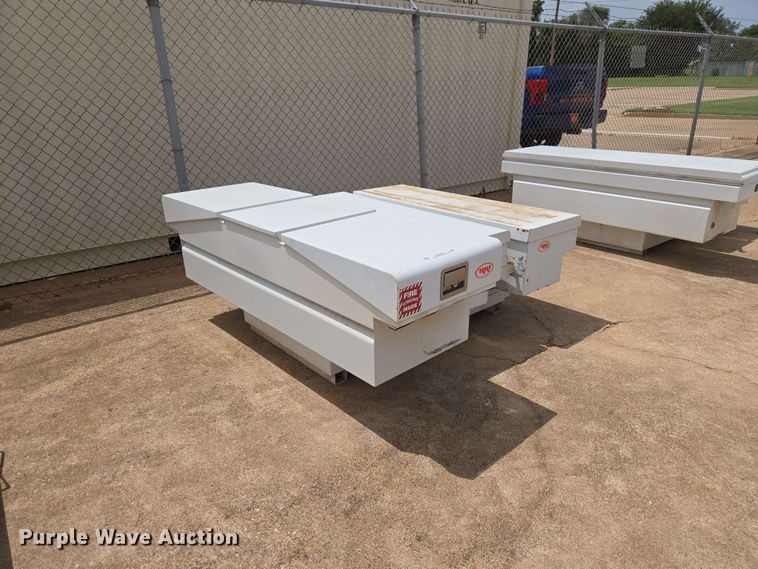 image for item EW0405 (3) toolboxes