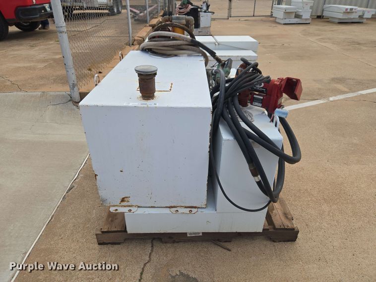 image for item EW0409 (2) Delta Consolidated fuel tanks
