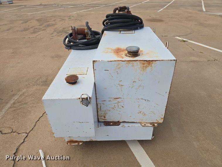 image for item EW0410 (2) Delta Consolidated fuel tanks