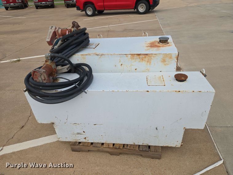 image for item EW0410 (2) Delta Consolidated fuel tanks